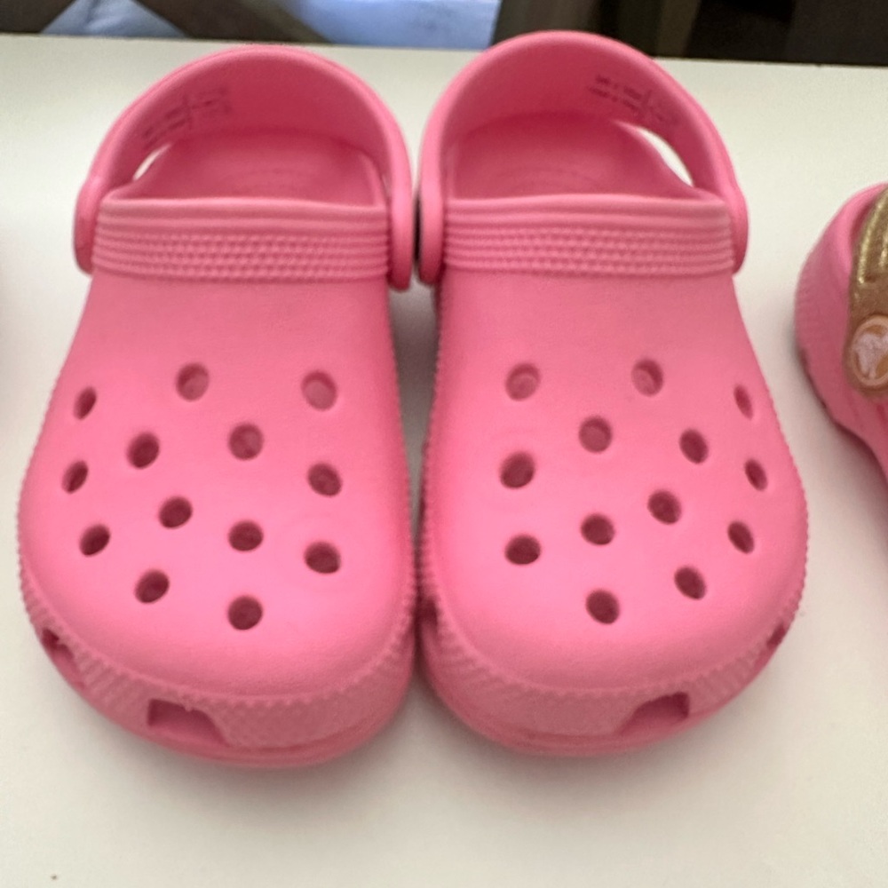 Pink crocs size 9c